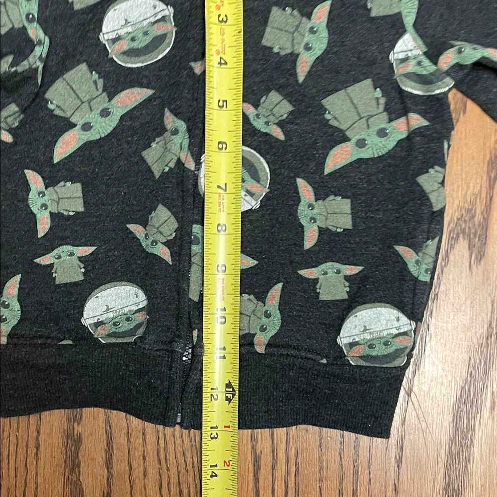 Star Wars Black and Green Yoda Kids Zip Up Hoodie size 2T